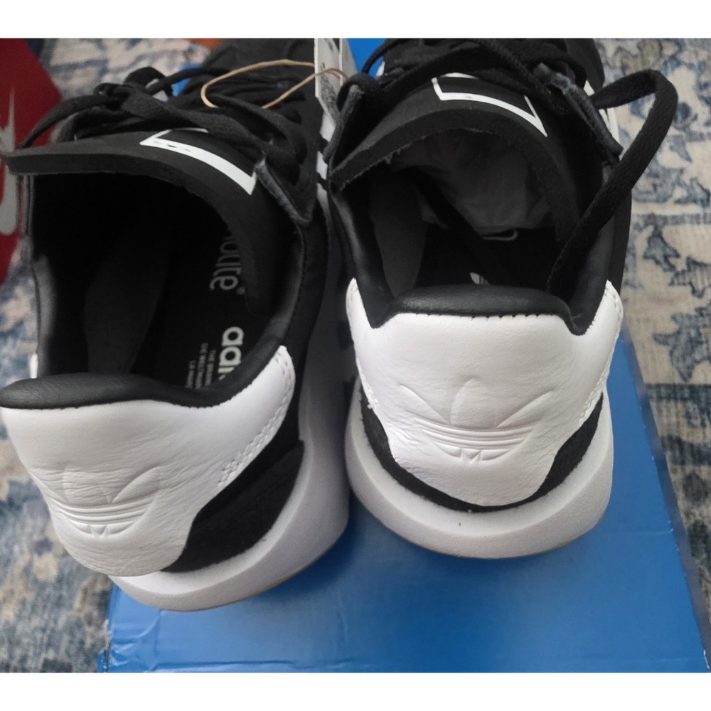 Adidas Country XLG 'Black White'  Athletic Sneakers Womens sz 4.5‎ NWTS - Picture 4 of 9